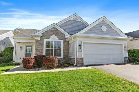 13761 Chestnut Ln, Huntley, IL 60142