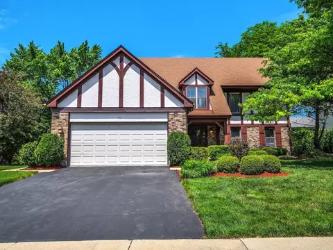 312 W Brampton Ln, Arlington Heights, IL 60004