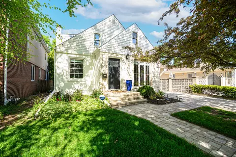 1508 Potter Rd, Park Ridge, IL 60068