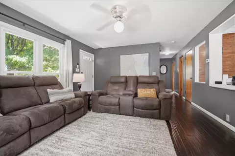 Entry Way - 505 E Poplar St, Normal, IL 61761 photo 1 of 2