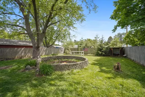 Exterior - 505 E Poplar St, Normal, IL 61761 photo 4 of 7