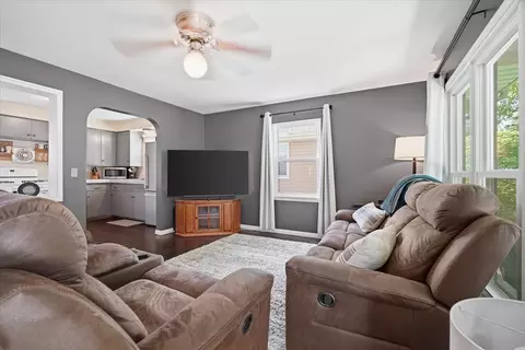 Living - 505 E Poplar St, Normal, IL 61761 photo 1 of 2