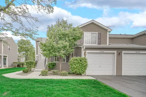 2136 Southwind Cir, Schaumburg, IL 60194