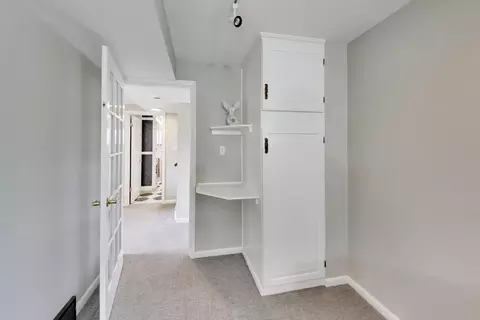 Entry Way - 1976 Robert St, Aurora, IL 60506 photo 3 of 3