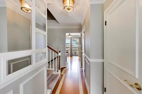 Entry Way - 1976 Robert St, Aurora, IL 60506 photo 1 of 3