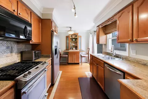 Kitchen - 1976 Robert St, Aurora, IL 60506 photo 1 of 3
