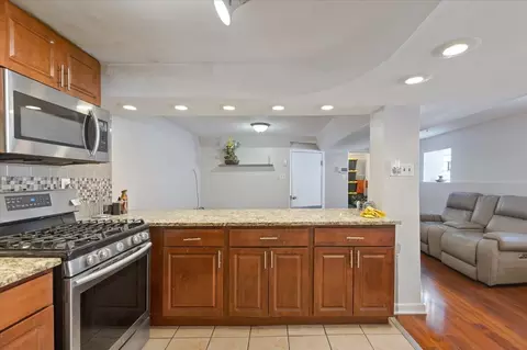 Kitchen - 5319 S Indiana Ave, Chicago, IL 60615 photo 6 of 6