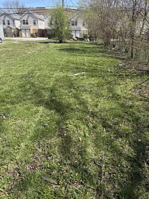8323 S Buffalo Ave, Chicago, IL 60617