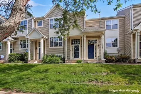 34384 N Aster Ct, Round Lake Beach, IL 60073