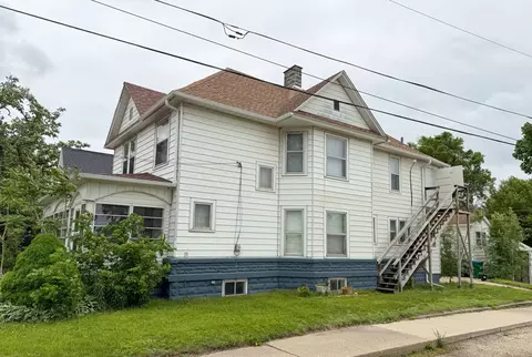 Exterior - 308 E 2nd St, Rock Falls, IL 61071 photo 4 of 10
