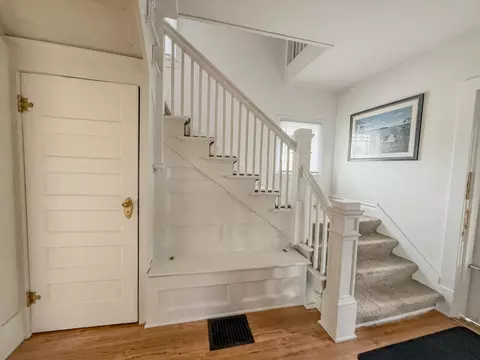 Entry Way - 308 E 2nd St, Rock Falls, IL 61071 photo 2 of 7