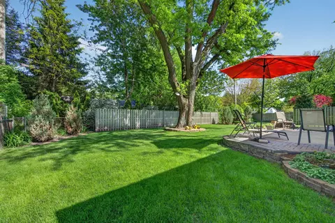 Exterior - 223 Willow Ln, Geneva, IL 60134 photo 9 of 14