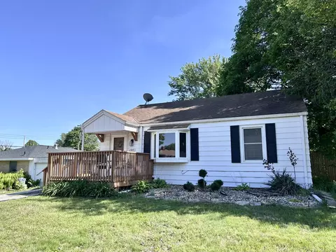 2208 W Vernon Ct, Peoria, IL 61604
