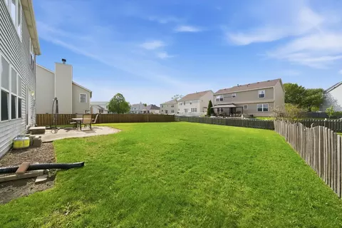 Exterior - 1620 Manor Oaks Dr, Plainfield, IL 60586 photo 5 of 6