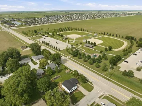 View/Area - 1828 Johnson Dr, Normal, IL 61761 photo 1 of 4