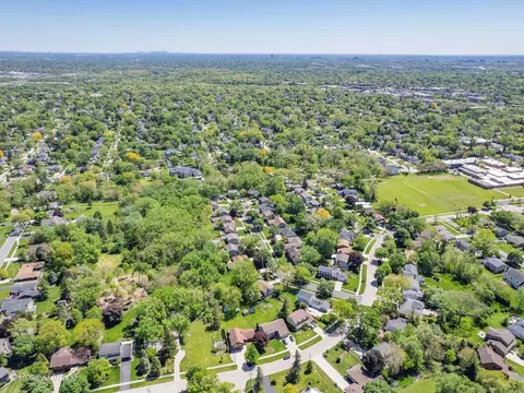 View/Area - 1925 Glencoe St, Wheaton, IL 60187 photo 7 of 7