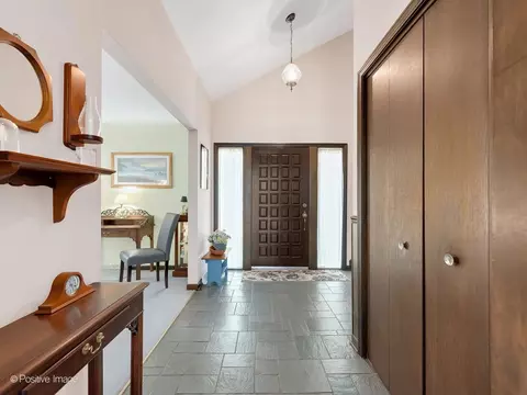 Entry Way - 1925 Glencoe St, Wheaton, IL 60187 photo 1 of 1