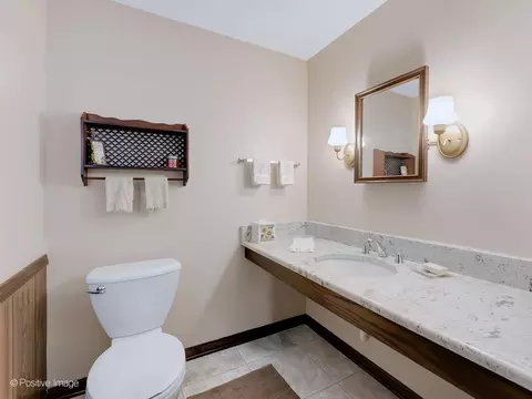 Bath - 1925 Glencoe St, Wheaton, IL 60187 photo 1 of 3