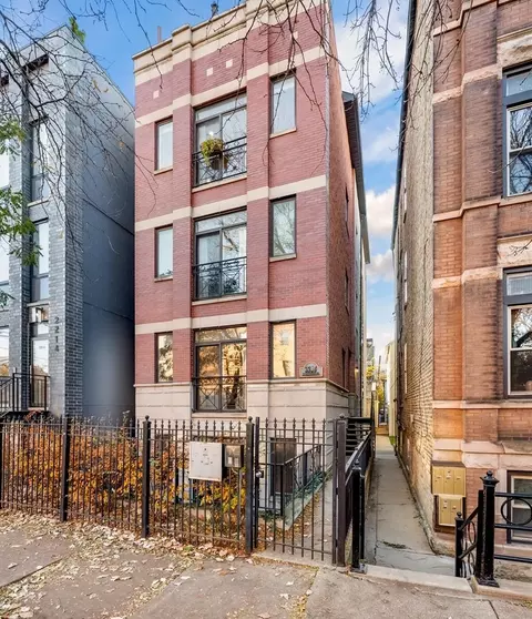 2216 N Hamilton Ave #3, Chicago, IL 60647