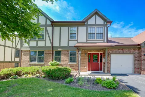310 Carriage Way #2D, Bloomingdale, IL 60108