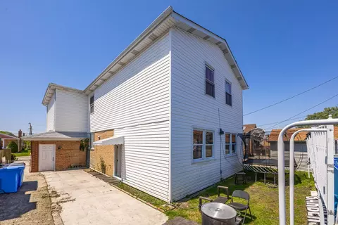 Exterior - 8035 S Kolin Ave, Chicago, IL 60652 photo 4 of 5