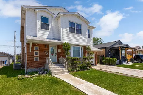 8035 S Kolin Ave, Chicago, IL 60652