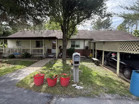 1388 Morning Glory Rd, Carbondale, IL 62902