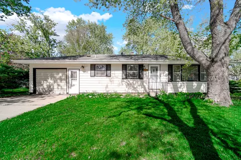 37606 N Geraghty Ave, Beach Park, IL 60087