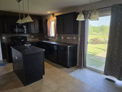 Kitchen - 4151 Deames St, Plano, IL 60545 photo 1 of 3