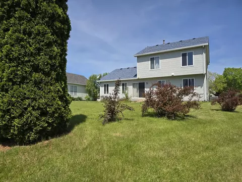 Exterior - 4151 Deames St, Plano, IL 60545 photo 3 of 6