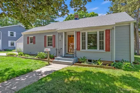 511 S Prairie St, Batavia, IL 60510
