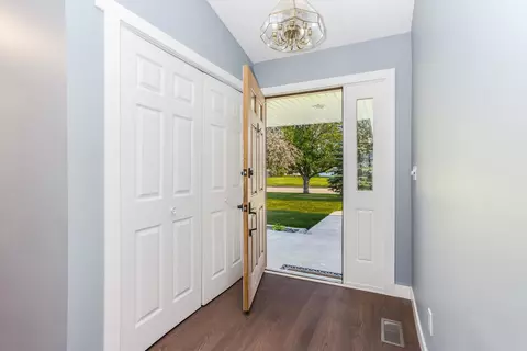 Entry Way - 507 Lloyd Dr, Dwight, IL 60420 photo 1 of 3