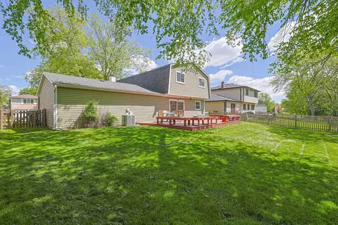 Exterior - 1299 W New Britton Dr, Hoffman Estates, IL 60192 photo 5 of 6