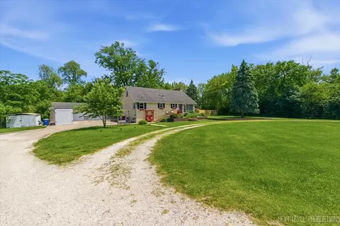 1 N255 Prairie Ave, Glen Ellyn, IL 60137