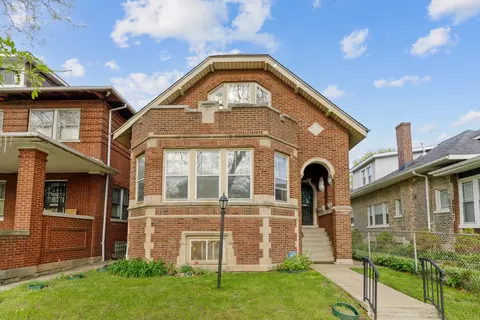 7544 S Ridgeland Ave, Chicago, IL 60649