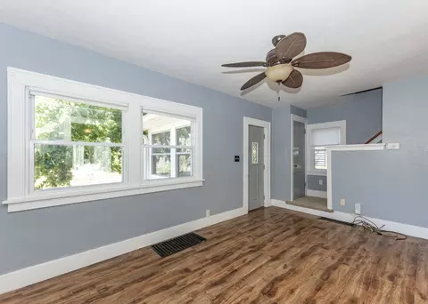 Living - 1164 26th Street A St, Moline, IL 61265 photo 2 of 2