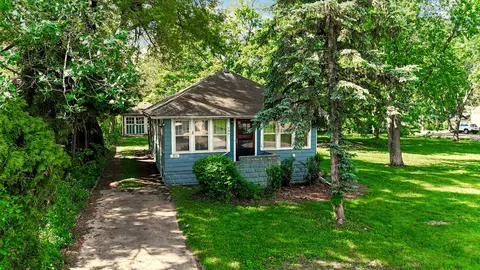 Exterior - 304 Cameron Ave, Lockport, IL 60441 photo 2 of 8