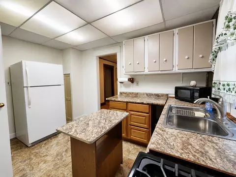 Kitchen - 304 Cameron Ave, Lockport, IL 60441 photo 2 of 3