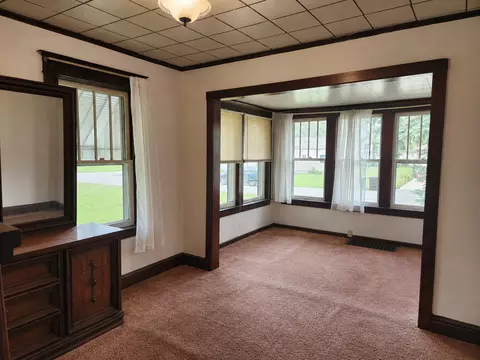 Living - 304 Cameron Ave, Lockport, IL 60441 photo 3 of 3