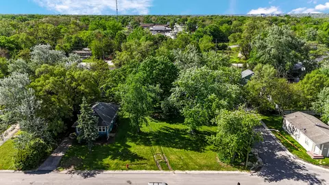 View/Area - 304 Cameron Ave, Lockport, IL 60441 photo 3 of 4