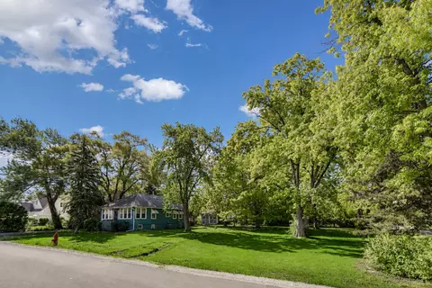 304 Cameron Ave, Lockport, IL 60441