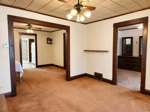 Living - 304 Cameron Ave, Lockport, IL 60441 photo 2 of 3
