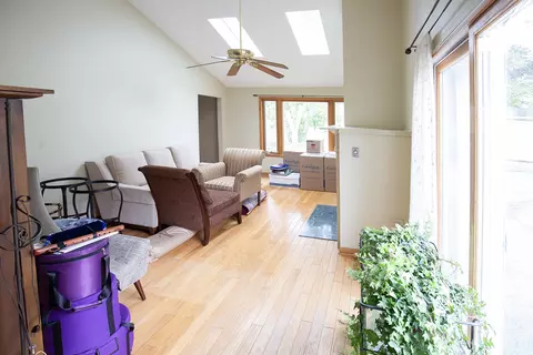 Living - 440 E Maple St, Lombard, IL 60148 photo 5 of 7