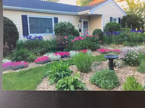 Exterior - 440 E Maple St, Lombard, IL 60148 photo 3 of 8