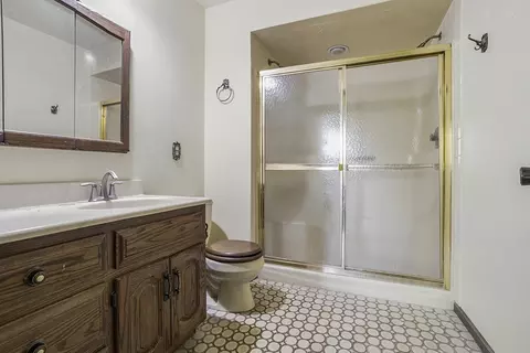 Bath - 1117 Michael St, Lockport, IL 60441 photo 2 of 2