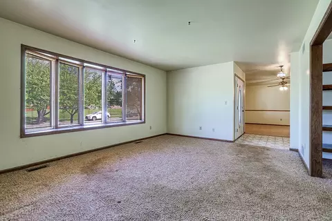 Living - 1117 Michael St, Lockport, IL 60441 photo 1 of 4
