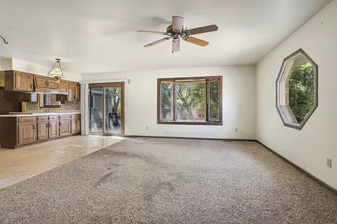 Living - 1117 Michael St, Lockport, IL 60441 photo 3 of 4
