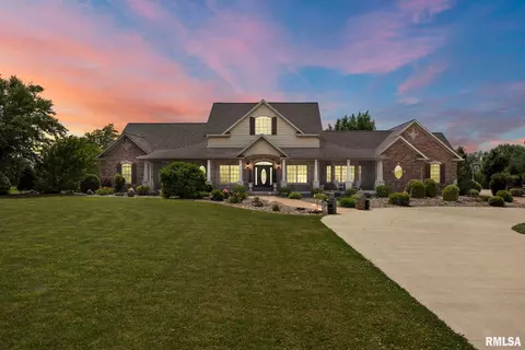 2988 N 400 East Rd, Mclean, IL 61754