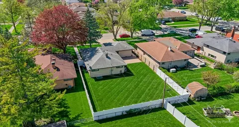 1535 Marshall Dr, Des Plaines, IL 60018 photo 37