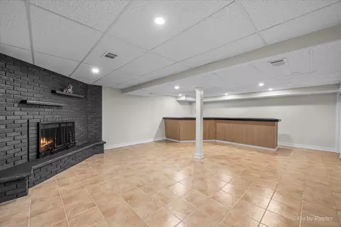 1535 Marshall Dr, Des Plaines, IL 60018 photo 24